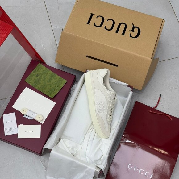 Gucci new suede boardshorts - Picture 2 of 9